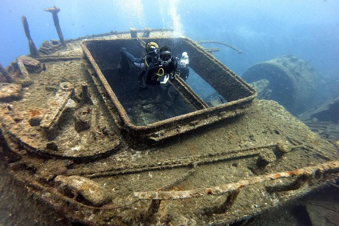Scuba Diving for Certified Divers in Costa Adeje - What Happens During the Underwater Session (and Why Buoyancy Matters)