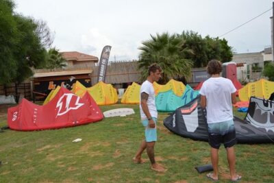 Semi-private kitesurfing course for beginners - Where you meet and how long it lasts near Marsala