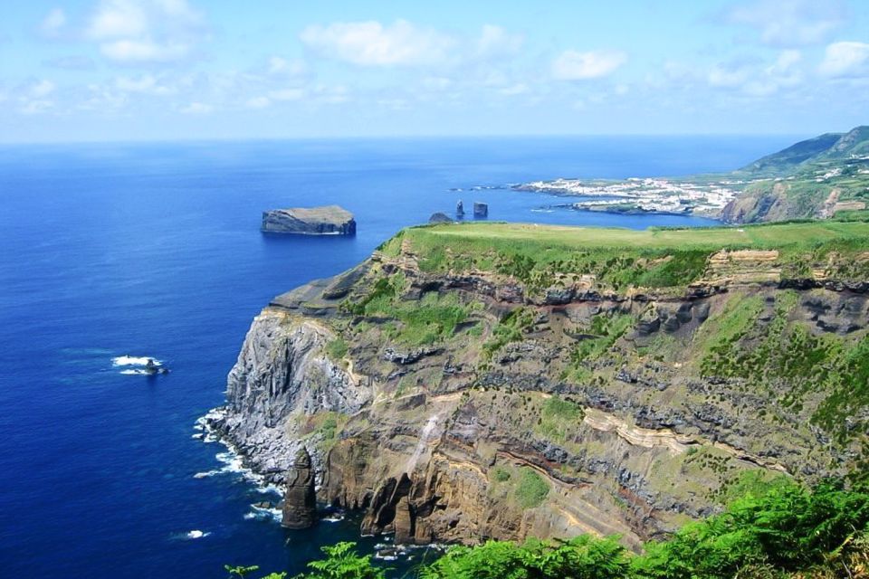 Sete Cidades Azores 4x4 Day Tour from Ponta Delgada - Starting in Ponta Delgada: Pickup, Comfort, and the 4x4 Reality