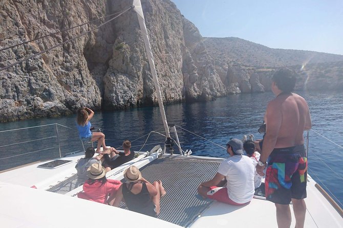 Shared Catamaran All inclusive-Day Cruise to Naxos or Paros - Drinks and Snacks: Wine and Beer Included, but Not Always Perfect