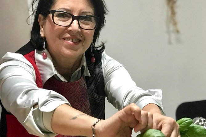 Sicilian Cooking Class : Traditional - Pasta with shrimp and Bronte pistachio: Sicilian flavors in one bowl
