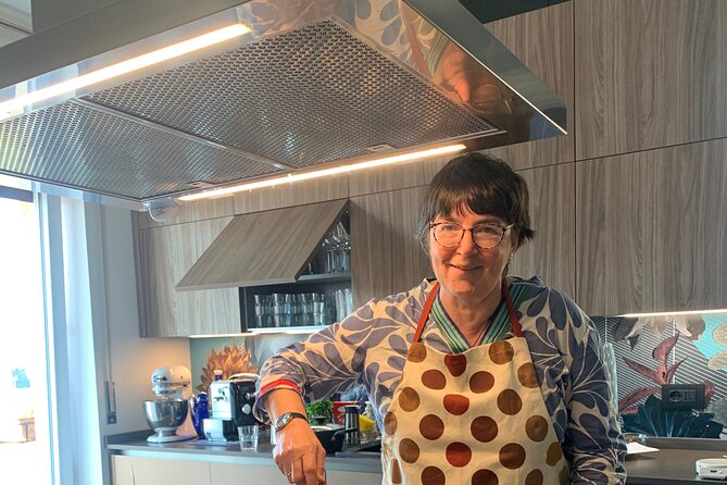 Sicilian cooking course and more - Step-by-step cooking: from prep to knowing when it’s right