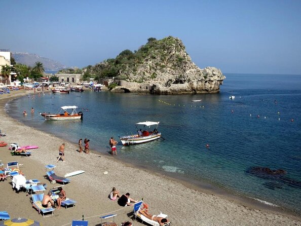 Sicilian wine tasting on the boat in Taormina - Key things you should notice