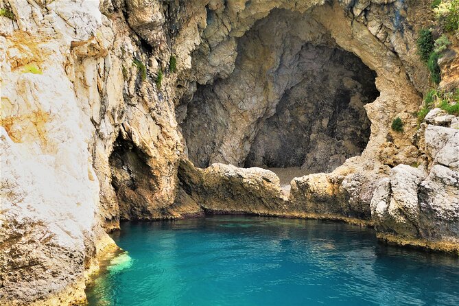 Sicilian wine tasting on the boat in Taormina - Who will love this Taormina boat wine tasting