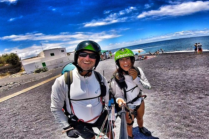 SILVER 1000m paragliding tandem flight above South Tenerife - Liftoff Over Southern Tenerife: The First Minutes Are Magic (and Fast)