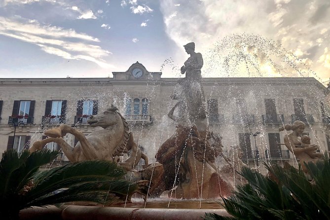 Siracusa & Noto: small group tour from Taormina - Small group rides: why the up-to-8 limit matters
