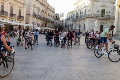 Siracusa tour on high tech bike - Getting started at Via della Dogana (and what timing to expect)
