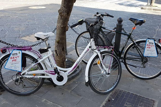 Siracusa tour on high tech bike - Stop 2: Isola di Ortigia by bike, where the baroque details feel close