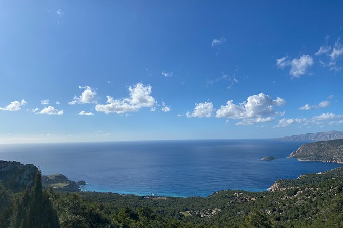 Small Group Hiking Sunset in Monolithos - The workout math: 10 km and 290 m, and how to handle it