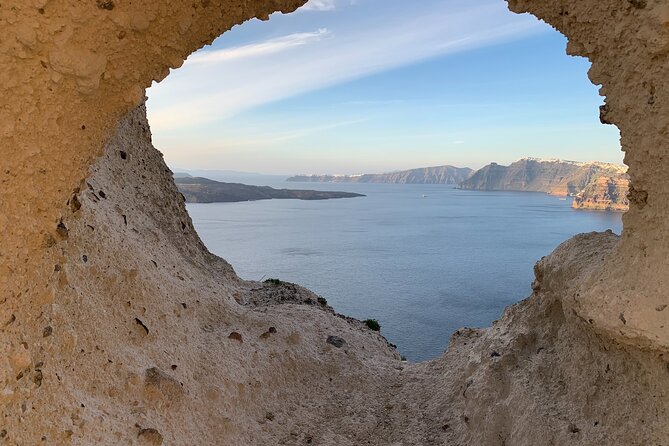 Small Group Sightseeing Tour: All Santorini’s Treasures - Getting picked up: when “easy” actually helps