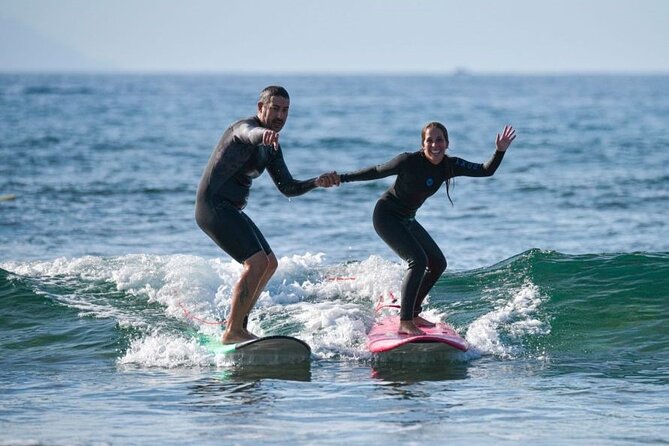 small group surf lesson in Playa de las Américas,Tenerife - Entering the Kontraola setup on Calle México