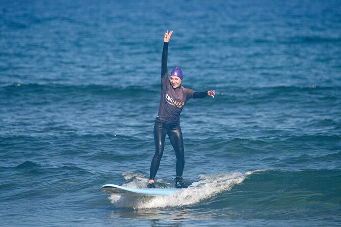 small group surf lesson in Playa de las Américas,Tenerife - Small group size in Playa de las Américas: max 6 people