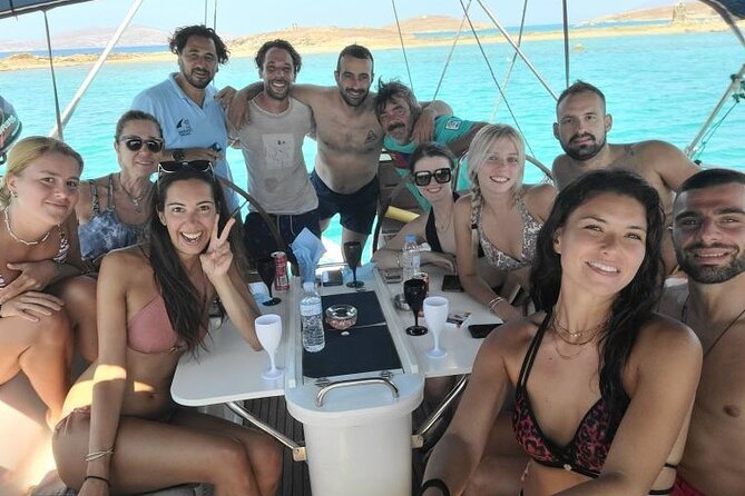 Small group,pass by Delos,swim in Rhenia,snap LVenice, free trans - The Crew and Boat: Why People Keep Mentioning the Same Names