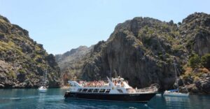 Sóller: Boat Trip to Sa Calobra and Torrent de Pareis - Getting Oriented at the Port of Sóller (Barcos Azules)