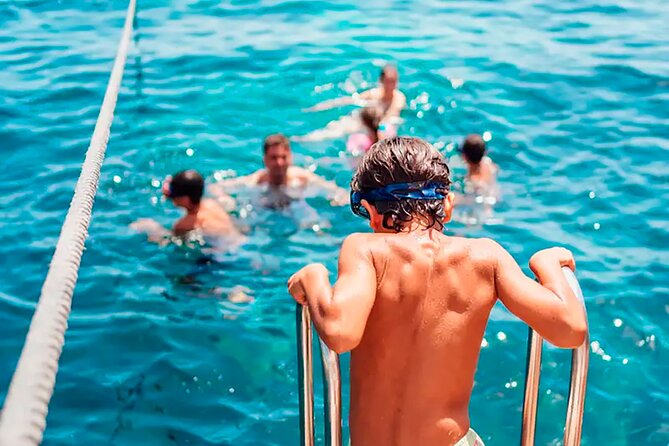 Southern Virgin Coves Half Day Trip with a Stop - On-board vibe, staff, and practical comfort (snacks and shade)