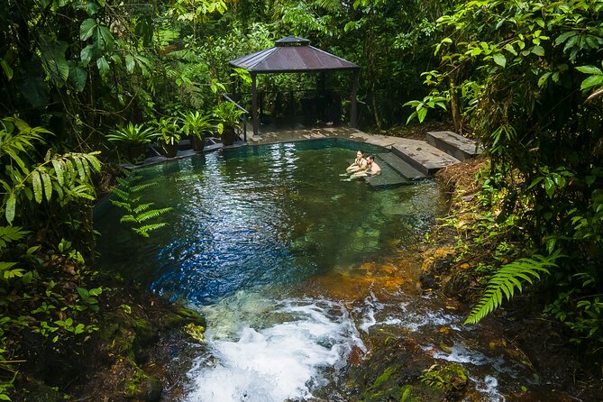 Spa Luxury & Jaguar Luxury by Sensoria - The five hypo-thermal mineral pools: why the water experience is the point