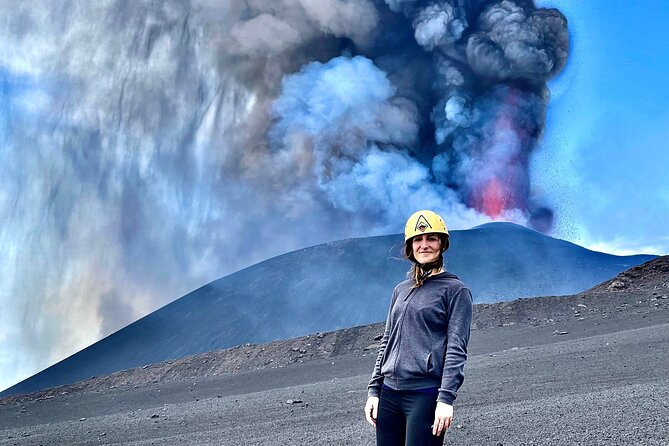 Summit Etna North 3380mt: 4x4 and trekking - Trekking from ~2960m to the rim: the crux of the whole experience