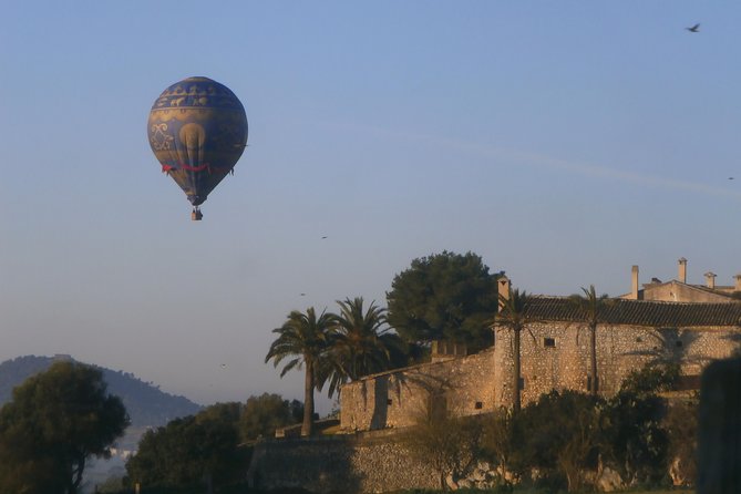 Sunrise and Sunset Experience Hot Air Balloon Ride Mallorca - Sunrise vs sunset: when to go and what light does to the views