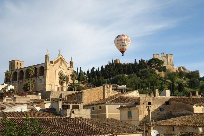 Sunrise and Sunset Experience Hot Air Balloon Ride Mallorca - Landing, champagne, and the flight certificate wrap-up