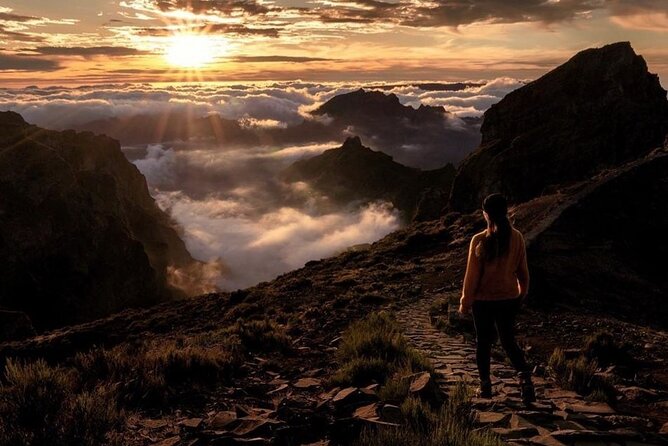 Sunrise Transfer To Pico Do Arieiro, Hike To Pico Ruivo & Return From Teixeira - Who should book this sunrise Pico Ruivo hike (and who should rethink it)