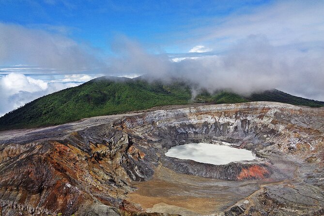 Super Combo Tour: Waterfalls Gardens + Coffee Tour + Poás Volcano - The Day Plan: 6:30 a.m. to a Waterfall Finale