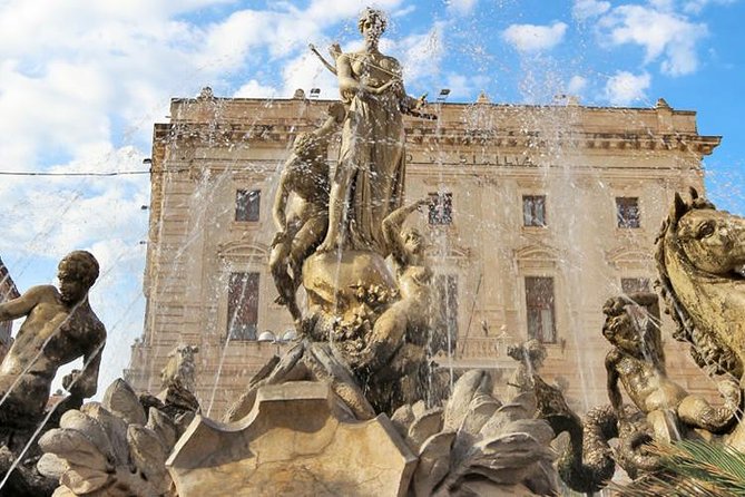 Syracuse and Ortygia Island Day Trip from Taormina - Heat, walking, and the day’s pacing: how to avoid a miserable afternoon