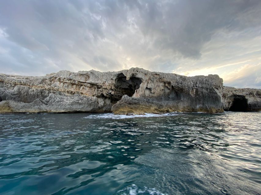 Syracuse: Boat Trip of Ortigia Island and Sea Caves - Price and value: what $23 buys in one hour