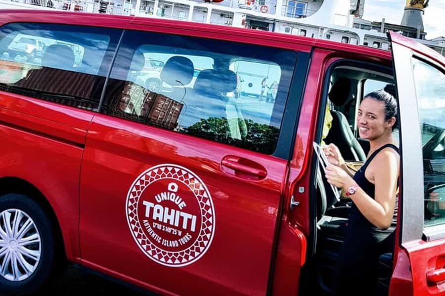 Tahiti: Unique East Coast Half Day Tour with Local Guide - Waterfalls and a viewpoint over Papeete and Moorea