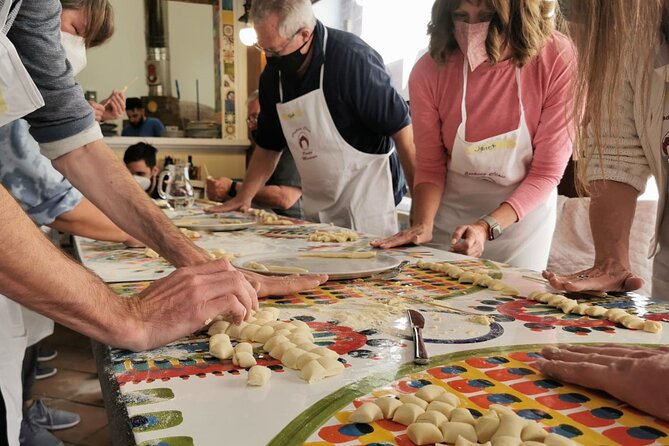 Taormina Pizza Making Class- From Messina - Messina Port to Taormina: The Smart Way to Do It