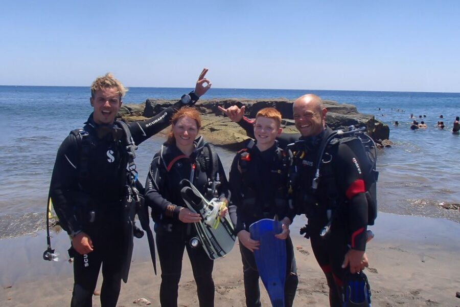 Tenerife: Abades Beach Beginner Diving Experience - Small groups, patient instructors, and hands-on coaching