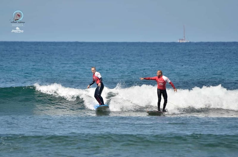 Tenerife : clases de surf para principiantes y intermedios - Learning to Surf at Playa de Las Americas (South Tenerife)