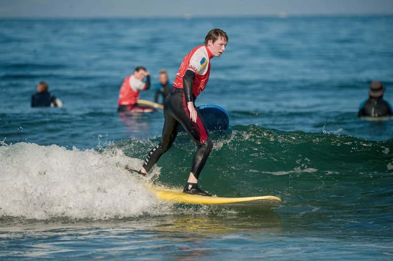 Tenerife : clases de surf para principiantes y intermedios - Beginner to Intermediate: How They Help You Improve Without Making It Hard