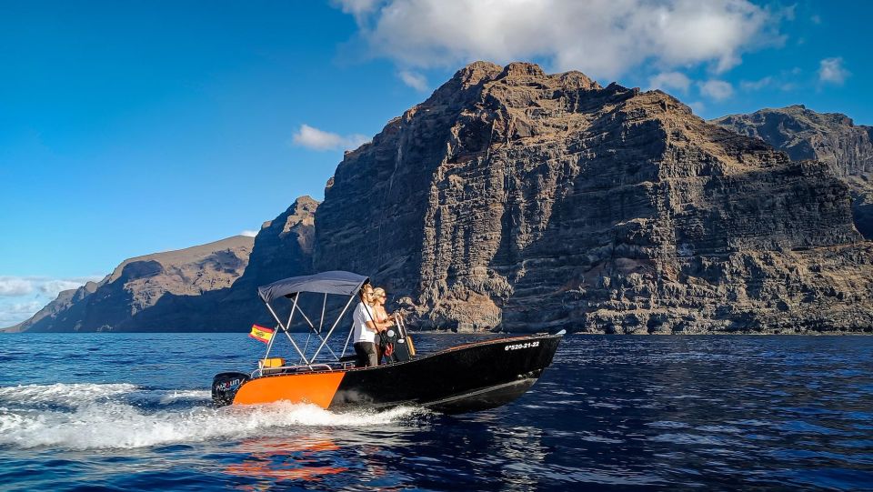 Tenerife: Discover Los Gigantes While Navigating a Boat - The 1–4 hour flow: how your day actually plays out
