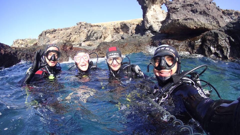 Tenerife: Discover Scuba Diving with Free Photos - Going deeper to 12 meters: volcanic scenery + marine life