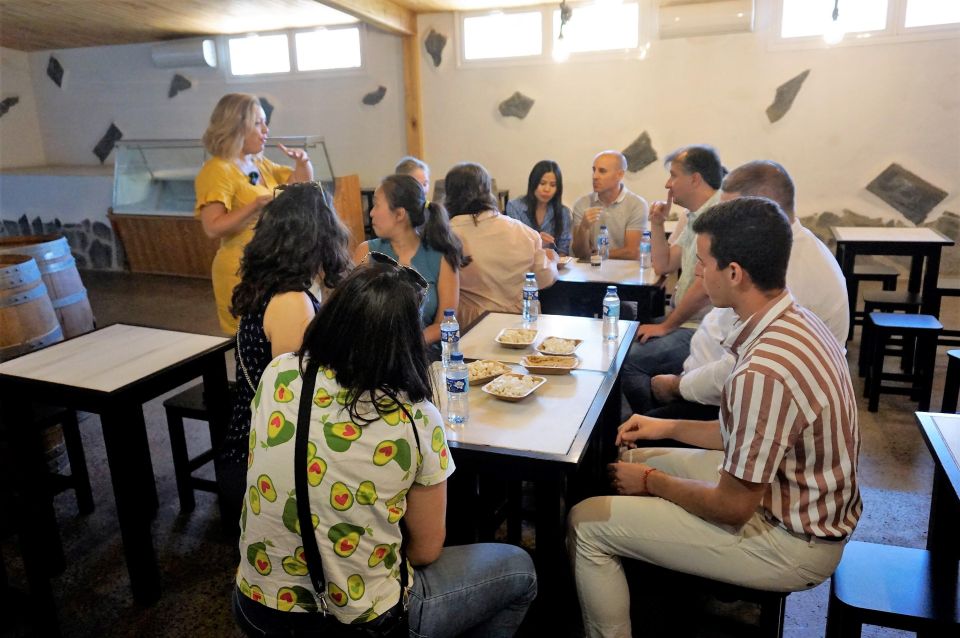 Tenerife - Farm Tour with Cheese Tasting - The one-hour rhythm: photos, camp moments, and where the time goes
