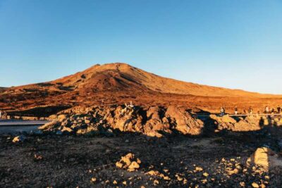 Tenerife: Mount Teide Sunset and Night Tour with Pickup - Stargazing With Telescopes and Starlight Guides: What You Learn While You Look
