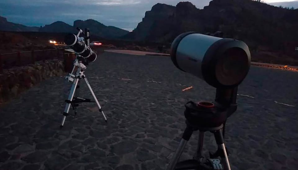 Tenerife: Sunset Night Tour and Stargazing at Teide + Dinner - Dinner Timing: When You Eat in Winter vs Summer