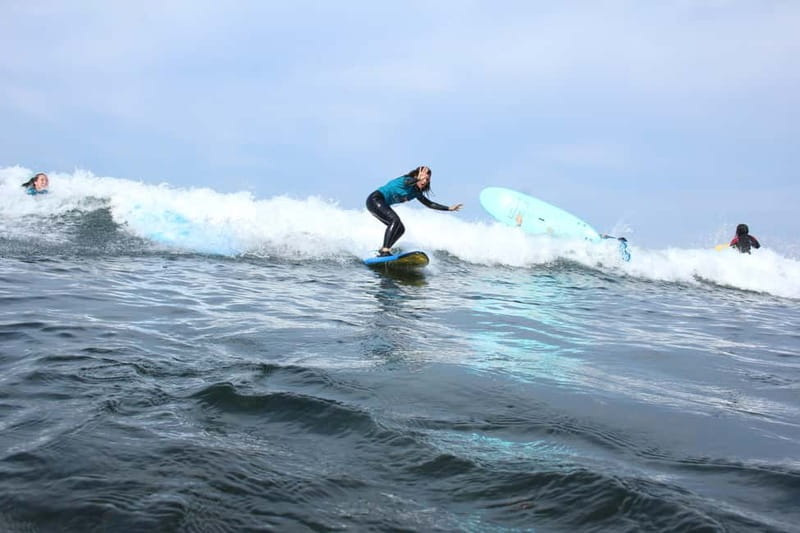 Tenerife: Surfing Lesson for All Levels, Photos included - Small group size: why max 6 matters when the beach is busy
