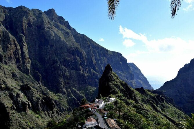 Tenerife Tour Mt. Teide and the Towns of Icod, Garachico, Masca - Start in Los Cristianos: pickup, seats, and what to expect from the ride