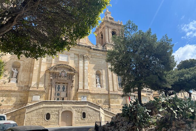 Three cities walking tour incl. entrance to Inquisitor's palace - Birgu (Vittoriosa) at 10am: start smart near Café Riche