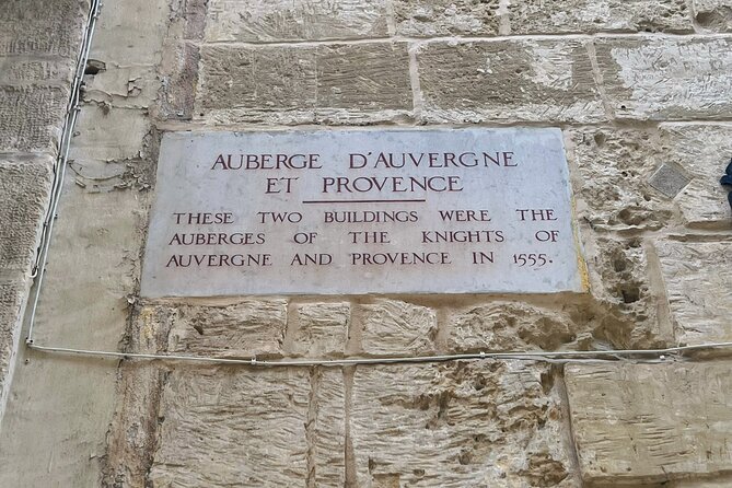 Three cities walking tour incl. entrance to Inquisitor's palace - WWII clues at Victory Square and the Three Cities finish line