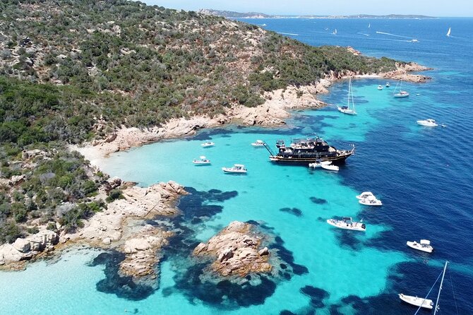 Tour of the Archipelago of La Maddalena ecofriendly - Food and On-Board Comfort: Plan Like a Sailor
