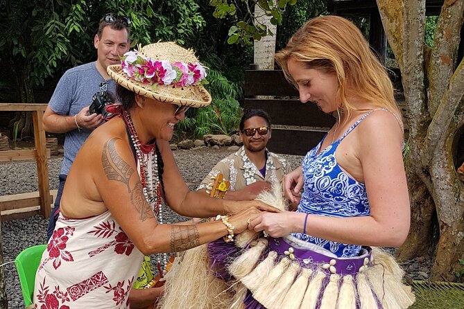 Tour Tahiti in Private - Stop 3: Taharuu Beach for black sand and local surf energy