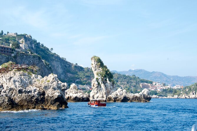 Tour to Baia di Taormina, Isola Bella and Naxos - How the Two Hours Actually Feel on the Water