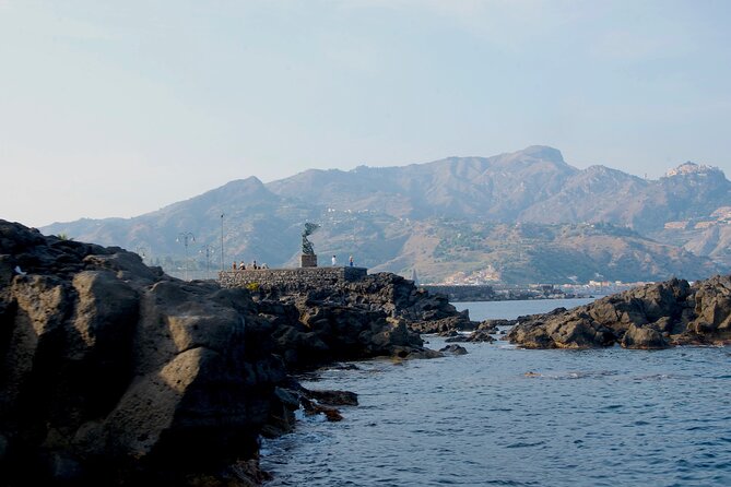 Tour to Baia di Taormina, Isola Bella and Naxos - Who This Tour Suits Best (And Who Should Rethink)