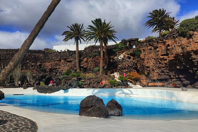 Tour to Timanfaya, Jameos del Agua, Cueva de los Verdes and viewpoint from the cliff - Camel Shed: Optional 20-Minute Ride (Extra Cost)