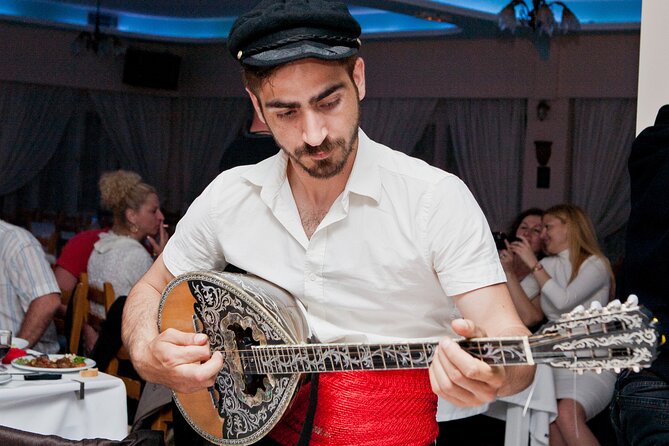 Traditional Greek Night live Music & Dinner Show in Santorini - A Greek Night in Kamari: What This Evening Is Really Like