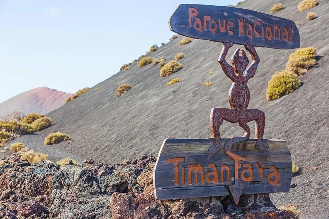 Trekking in the Volcanoes Natural Park in a small group - Key highlights you’ll feel on the hike