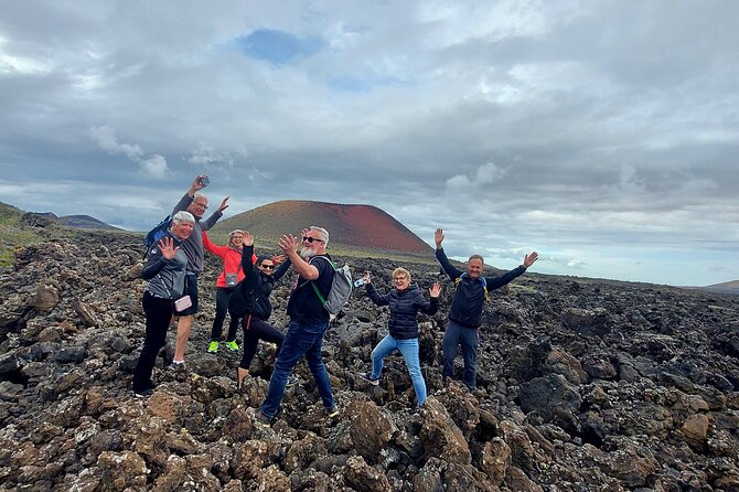 Trekking in the Volcanoes Natural Park in a small group - Pace, fitness level, and footwear: how to prepare like a pro