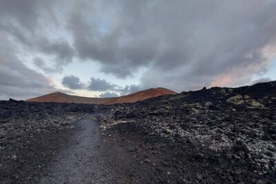 Trekking in the Volcanoes Natural Park in a small group - Meeting at Ermita de Santa María Magdalena (and keeping the day smooth)
